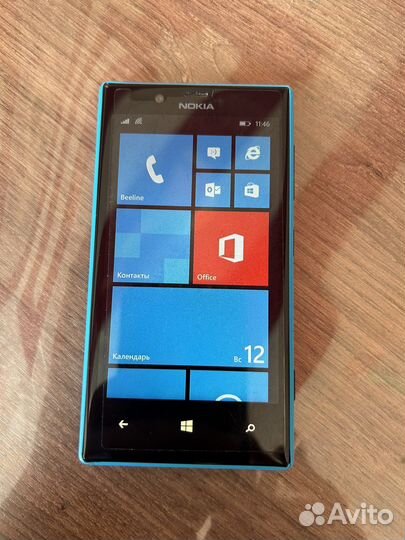 Телефон Nokia Lumia 720