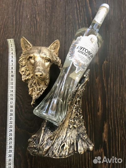Подставка под бутылку Волк