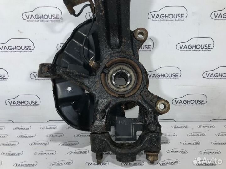 Кулак поворотный передний левый Mazda 6 GH 2.0 LF