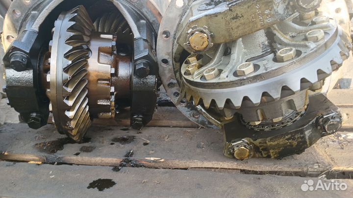 Задний редуктор 6520