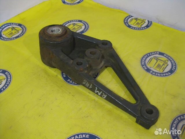 Кронштейн передней рессоры задний 5010629765 правы