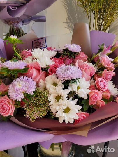 Цветы оптом и розница. Букеты