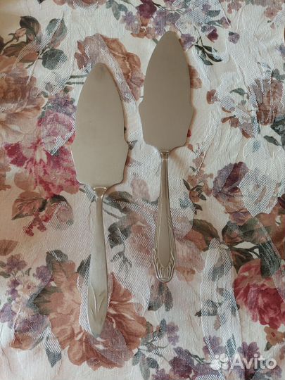 Лопатки. Ложки для салата. Разные