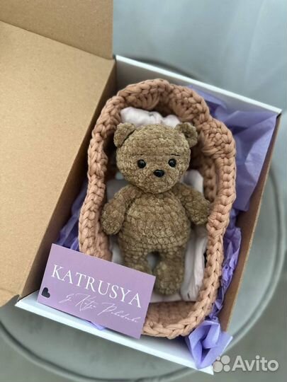 Вязаная люлька детская с игрушкой