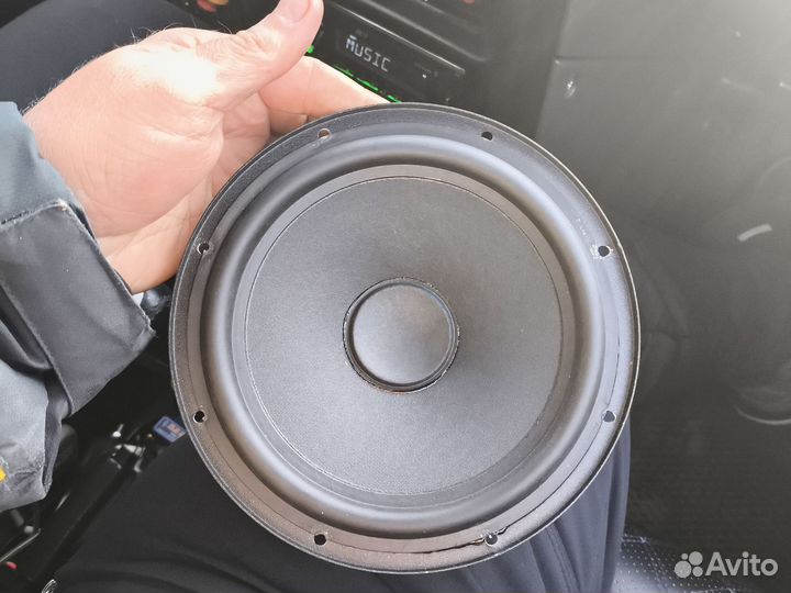 Сабвуфер и колонки