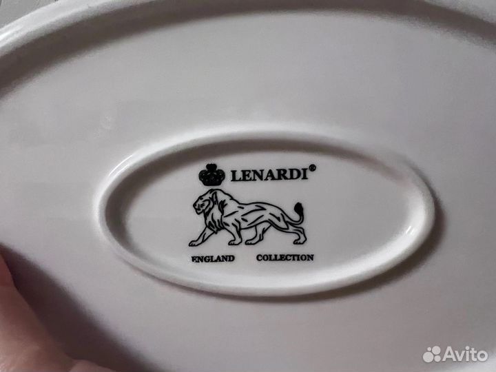 Овальное блюдо для запекания