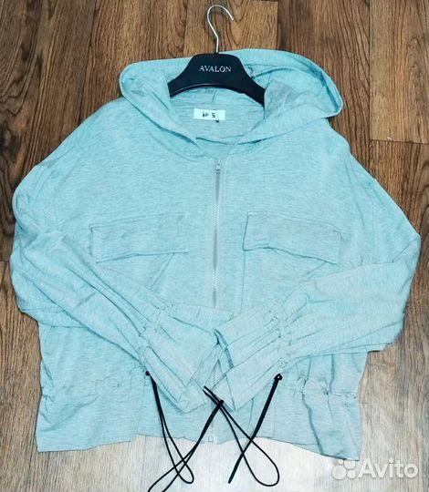 Спортивный костюм женский