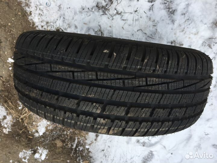 Goodyear UltraGrip Performance 225/60 R16