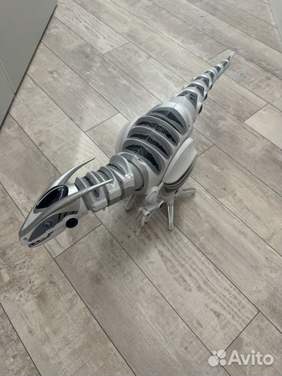 Робот WowWee Робораптор Х 8395