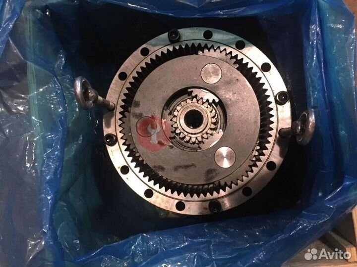 Редуктор поворота CAT 324DFM