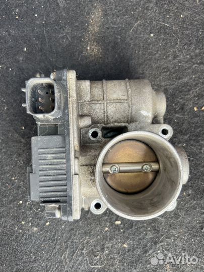 Дроссельная заслонка Nissan almera classic