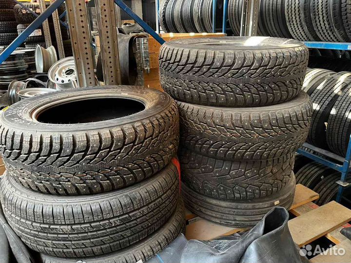 Nokian Tyres Hakkapeliitta 9 SUV 235/60 R17