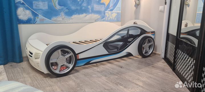 Кровать машина с ортопед. матрасом и стол