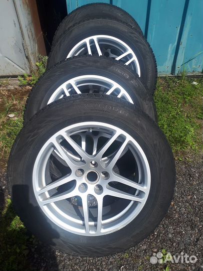 Комплект колес R18 на Macan