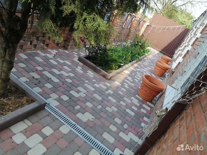 Укладка тротуарной плитки