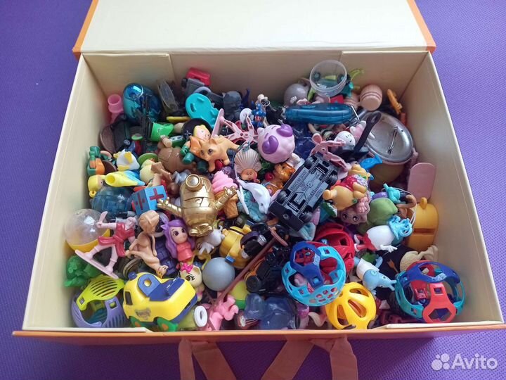 Игрушки Киндер сюрприз и другие