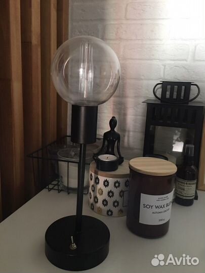 Светильник настольный