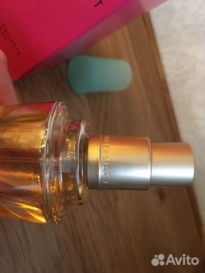 V Gloria Vanderbilt edt 50 мл