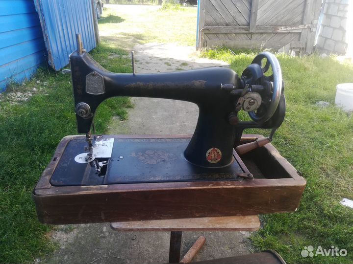 Швейная машинка пмз
