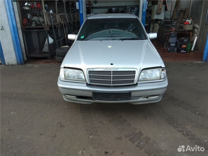 Разбор на запчасти Mercedes C W202