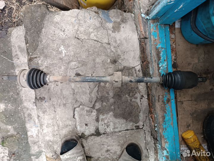 Привод Nissan Primera P12 правый и маховик 1.6