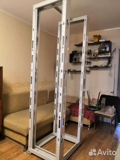 Стойка коммуникационная