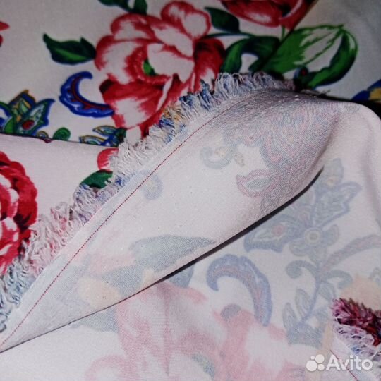 Ткань красивейший плательный софт цветы