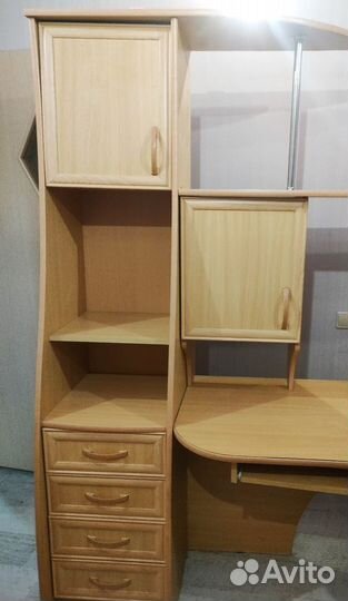 Компьютерный стол