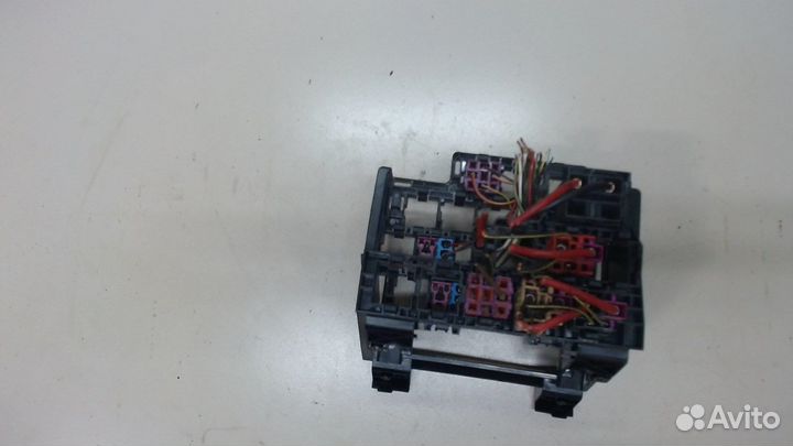 Блок предохранителей Volkswagen Sharan, 2003