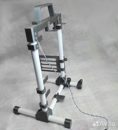 Открытый компьютерный корпус. Компьютерный стенд