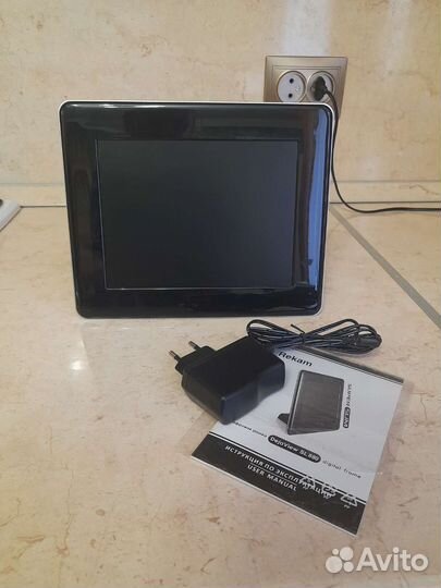 Цифровая фоторамка Rekam SL880