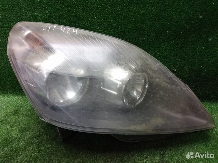 Фара правая Opel Zafira B (2005-2012)