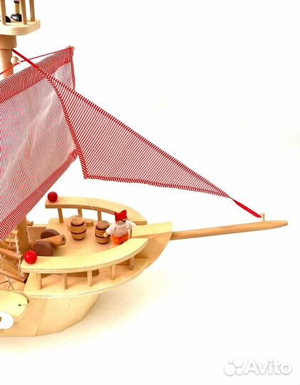 Большой деревянный корабль Германия. Новый