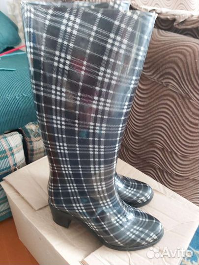 Резиновые сапоги