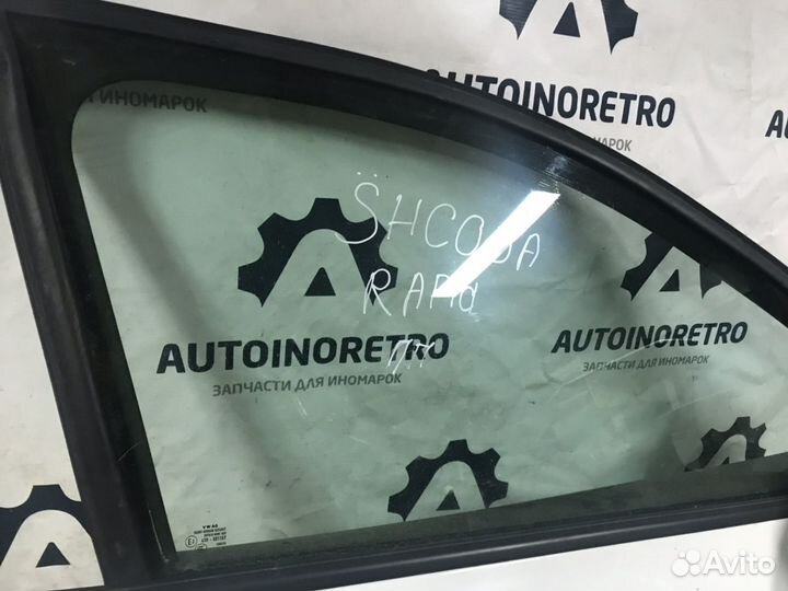 Стекло переднее Правое. skoda Octavia А5 2007 год