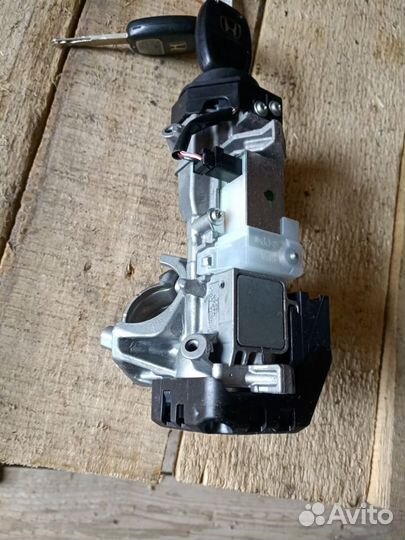 Замок зажигания Хонда Аккорд 7 CL7 CL9