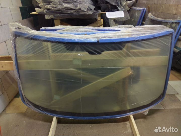 Лобовое стекло Форд Транзит. Магазин автостекол