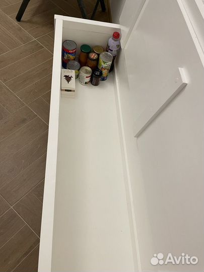Кухонный уголок с ящиками для хранения