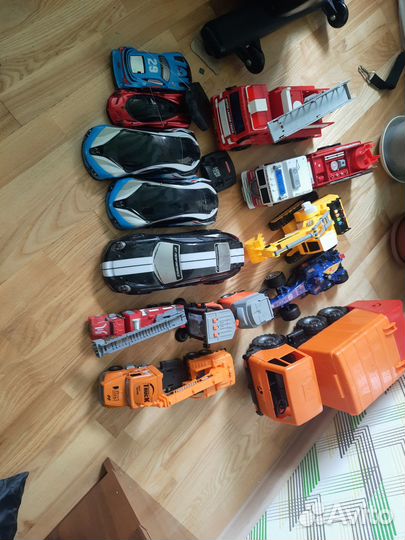 Продам машинки все