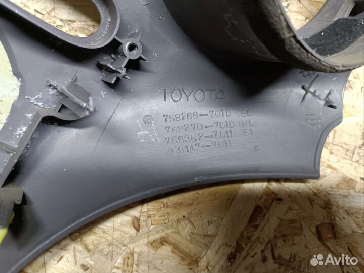 Накладка блока климата Toyota Platz SCP11 2001