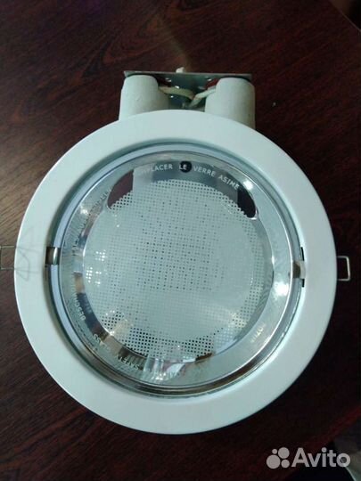 Светильник потолочный