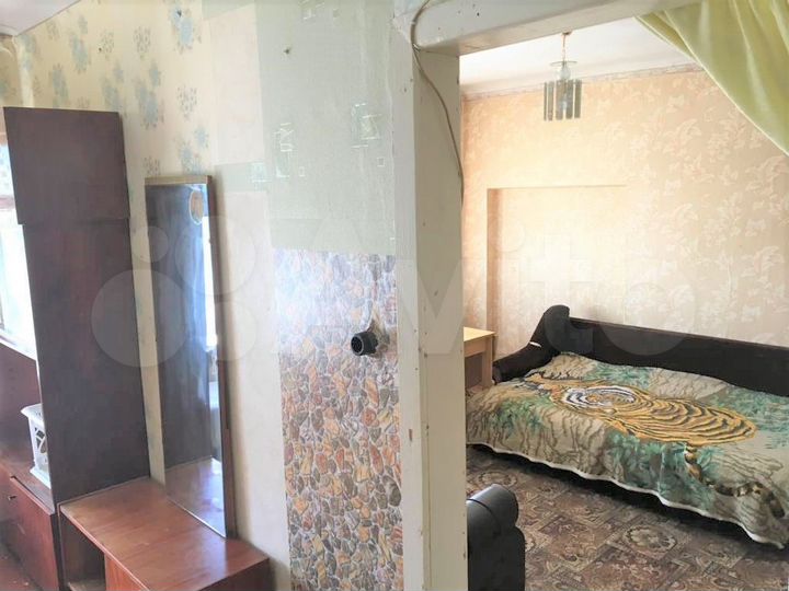 Комната 31 м² в 5-к., 4/4 эт.