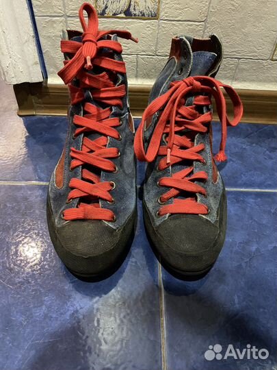 Кроссовки скальные туфли олдскул