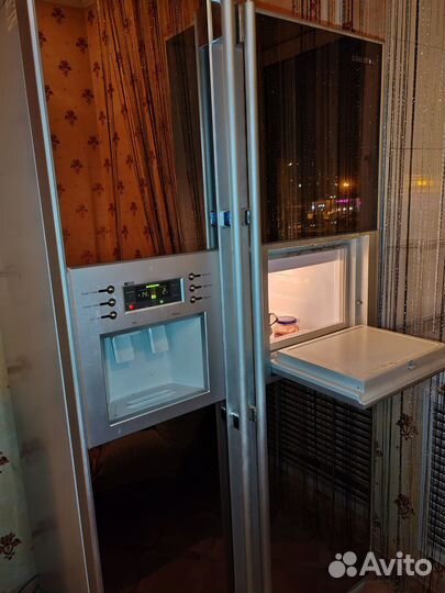 Холодильник бу двухдверный