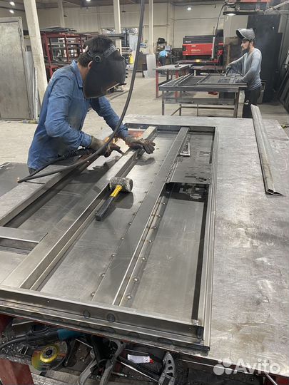 Двери стальные от фабрики