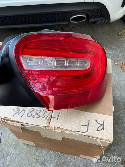 Фара задняя правая Оригинал Mercedes W176