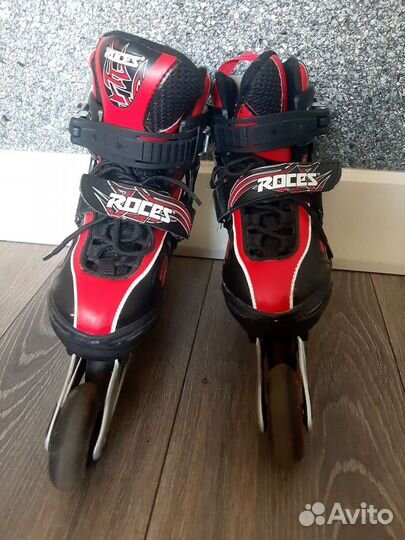 Роликовые коньки