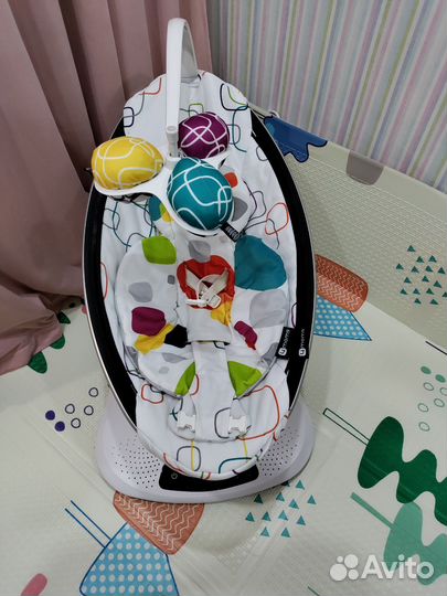 Электронные качели 4 moms для новорожденных