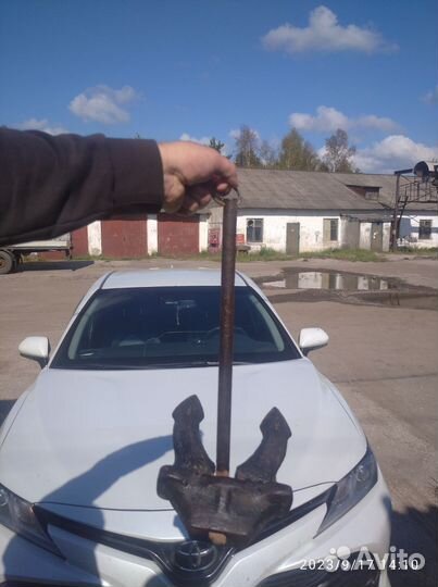 Якорь для лодки