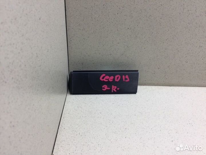 Молдинг крыши задний правый Kia Ceed универсал